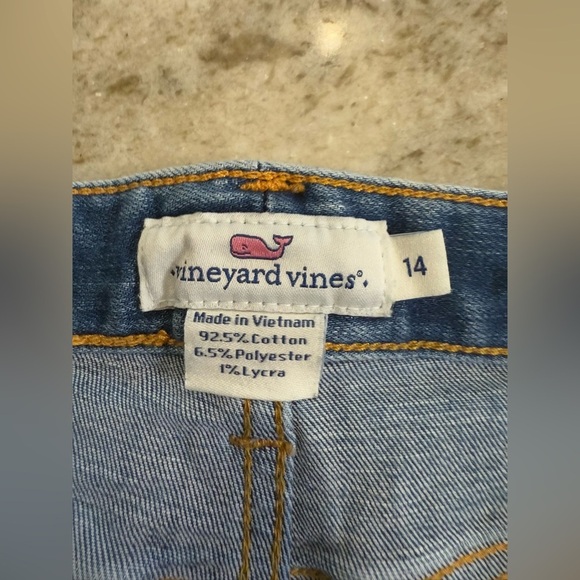 Vineyard Vines Women’s Medium Wash Denim Shorts - Size 14 - Picture 5 of 7
